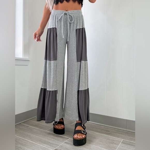 POL Gray Ribbed Knit Wide Leg Lounge Pants | Flowy Relaxed Fit - Picture 4 of 8